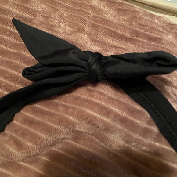 Black rock top - Picture 4 of 5